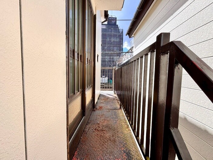 物件外観写真6　(エントランス部分)