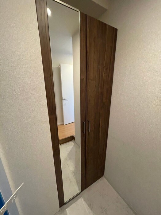 物件内観写真19　(玄関)