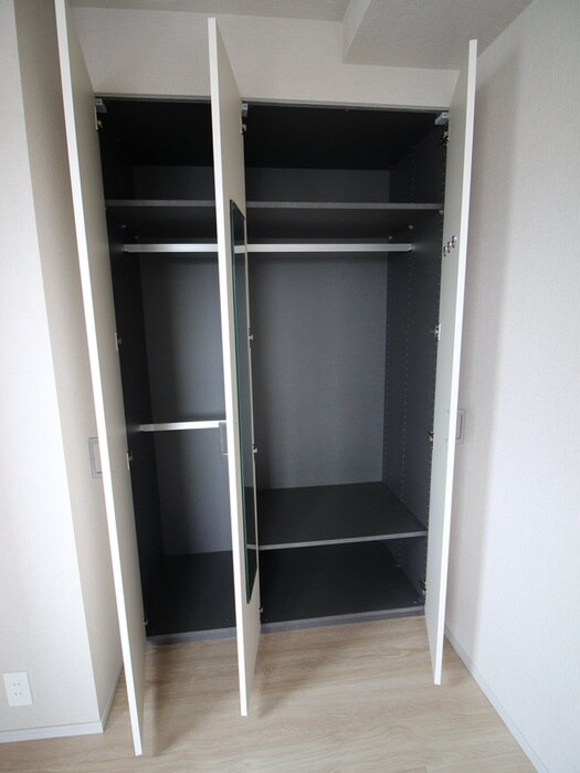 物件内観写真10　(収納)