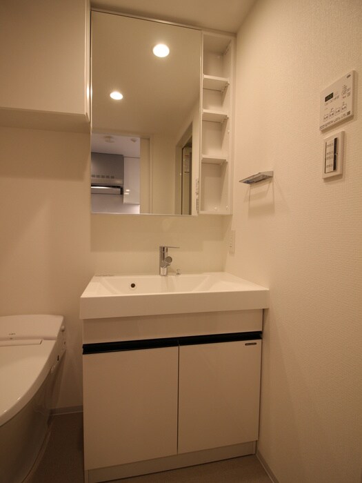 物件内観写真13　(洗面)