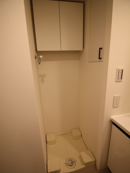 物件内観写真15　(洗濯機置場)