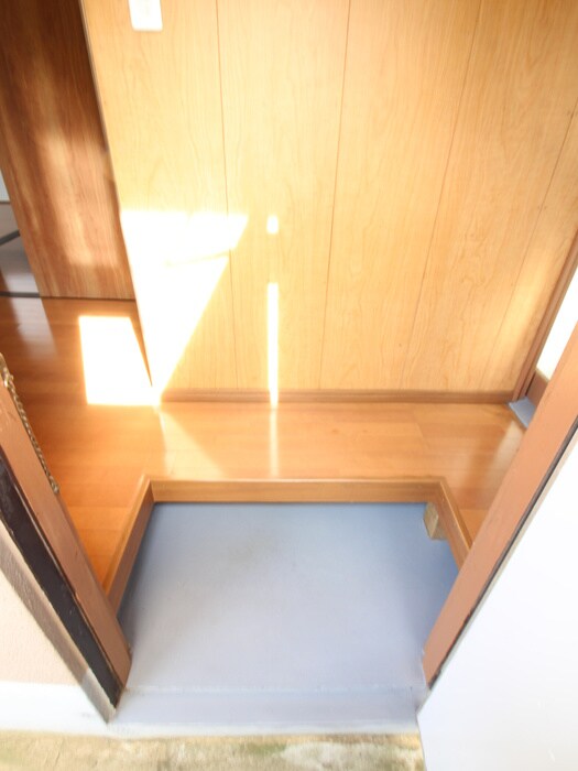 物件内観写真14　(玄関)