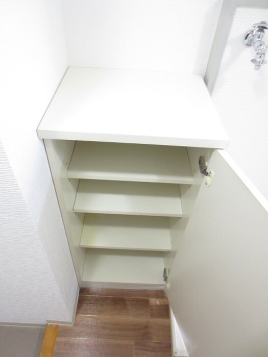 物件内観写真18　(靴箱)