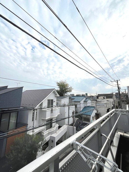 物件内観写真16　(室内からの展望)