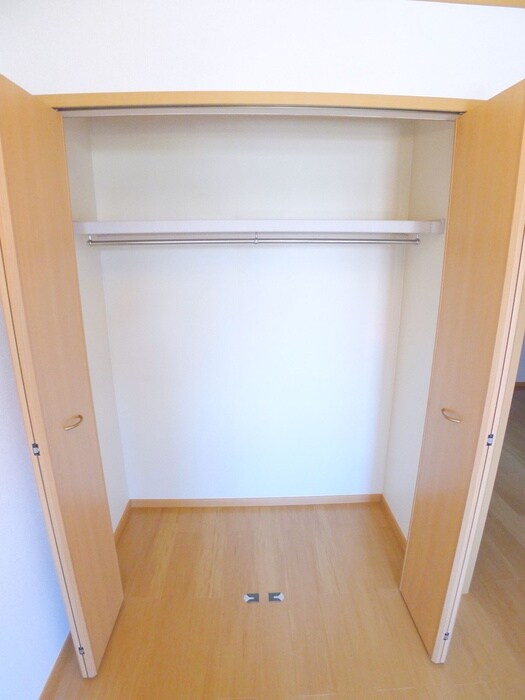 物件内観写真11　(収納)