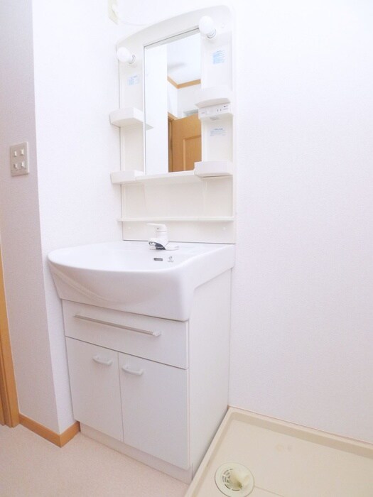 物件内観写真13　(洗面)