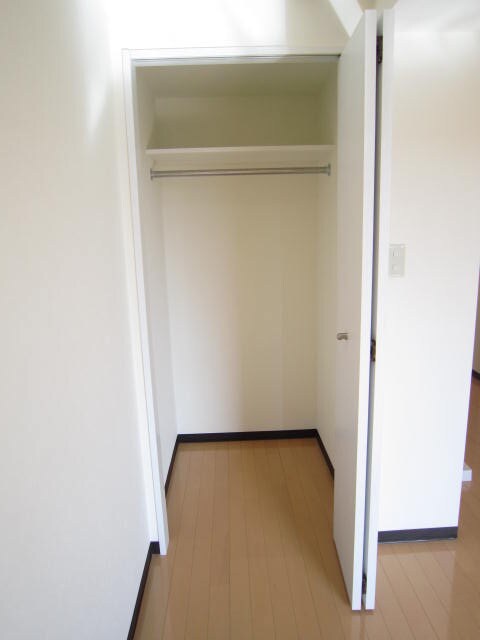 物件内観写真10　(収納)