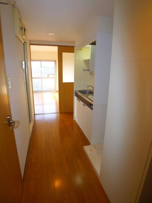 物件内観写真16　(廊下)