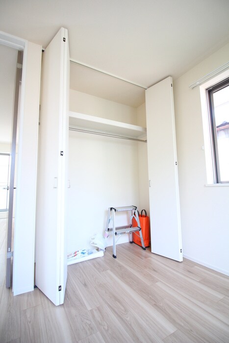 物件内観写真16　(収納)