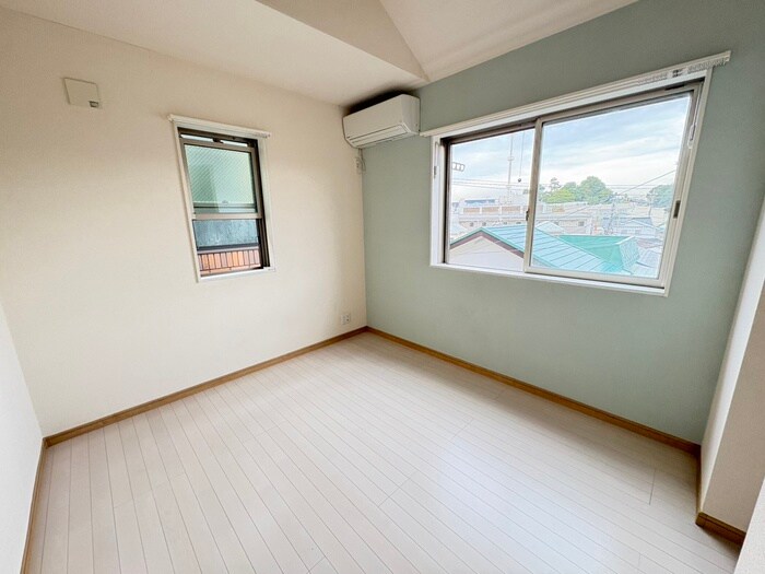 物件内観写真9　(居室)