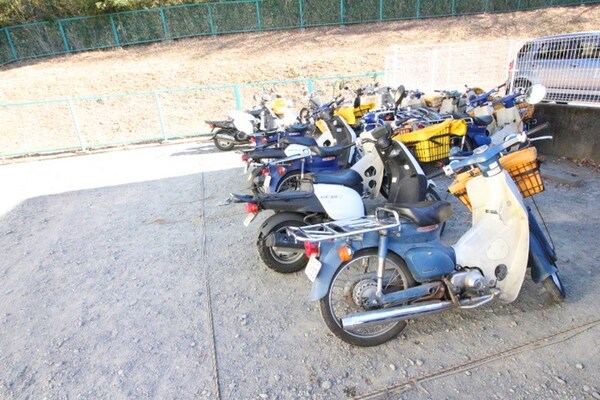 バイク置き場