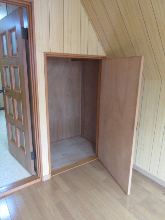 物件内観写真16　(収納)