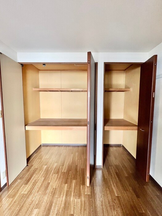 物件内観写真15　(収納)