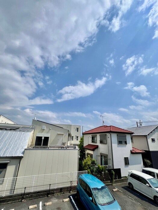 物件内観写真16　(室内からの展望)