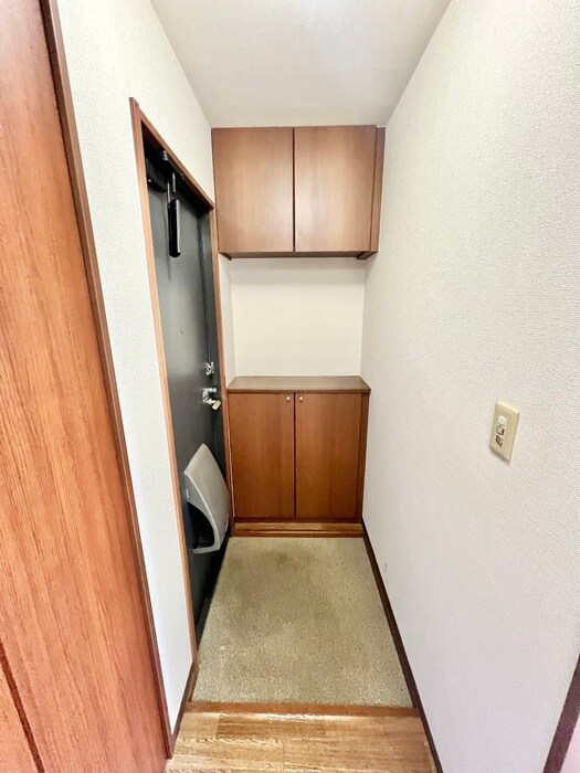 物件内観写真19　(玄関)