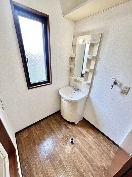 物件内観写真20　(洗濯機置場)