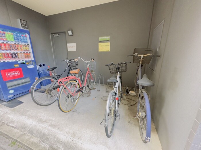 物件外観写真4　(建物設備)