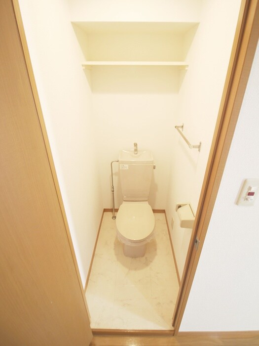 物件内観写真15　(トイレ)