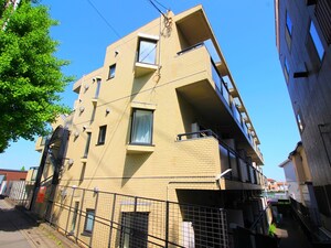 シオミプラザサ－ド外観写真