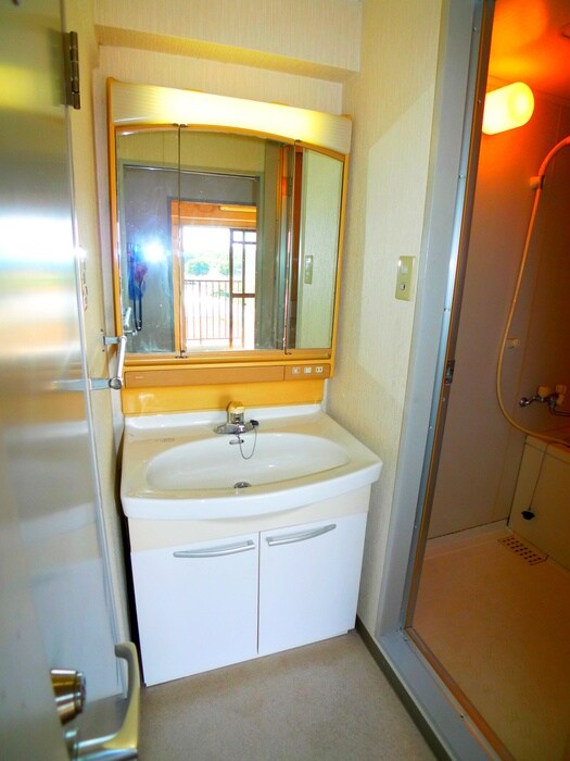 物件内観写真10　(洗面)