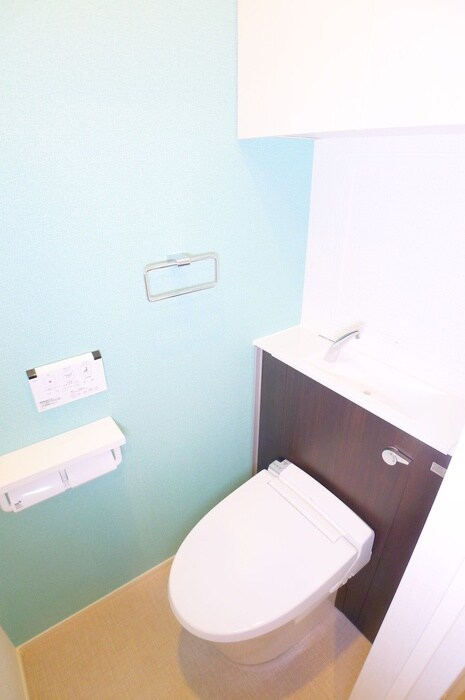 物件内観写真12　(トイレ)