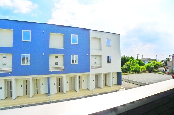 物件内観写真22　(室内からの展望)