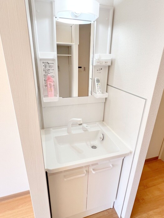 物件内観写真13　(洗面)