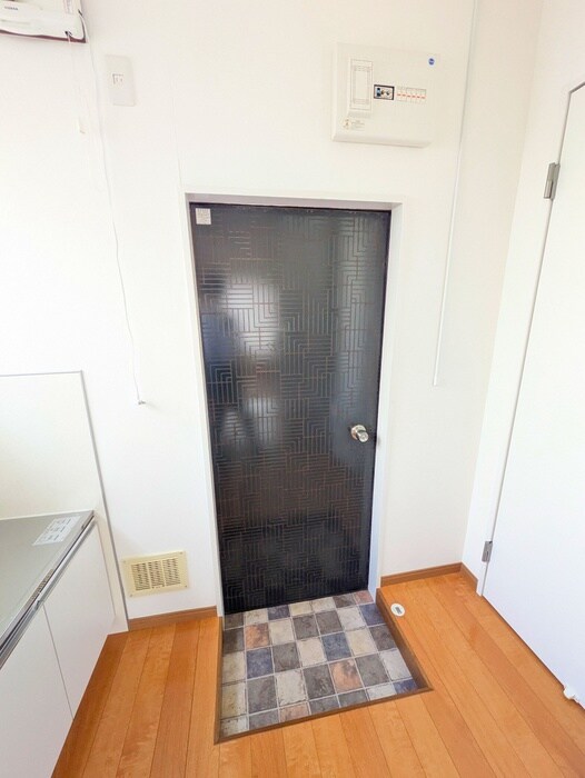 物件内観写真15　(玄関)