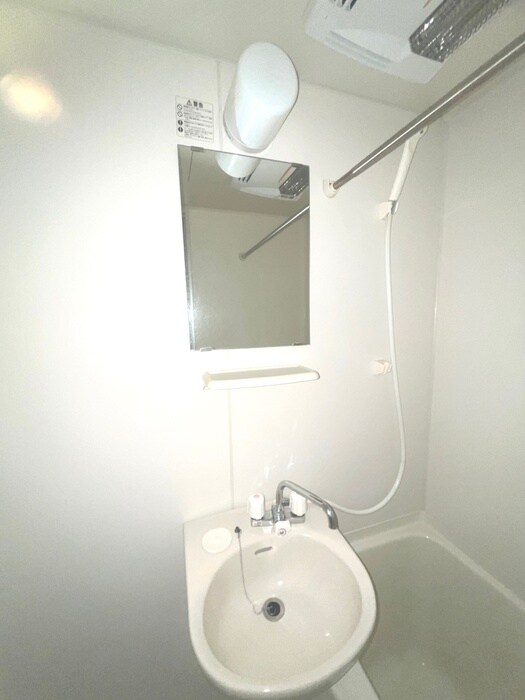 物件内観写真10　(洗面)