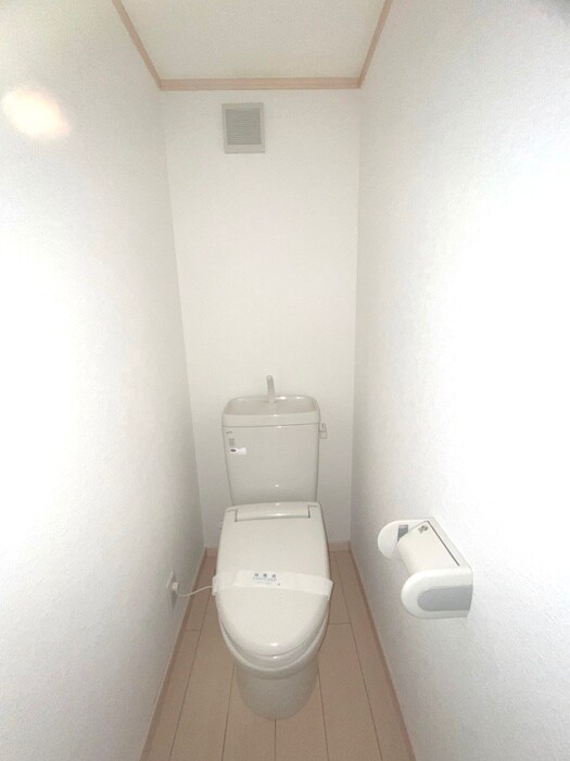 物件内観写真11　(トイレ)