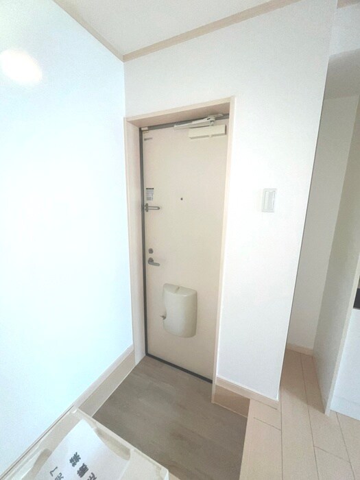 物件内観写真15　(玄関)