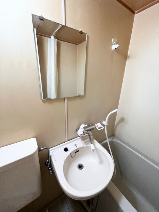 物件内観写真11　(洗面)