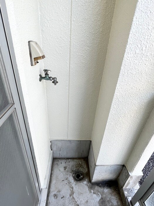 物件内観写真17　(洗濯機置場)