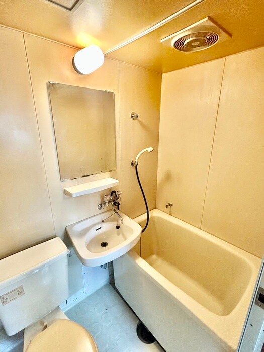 物件内観写真12　(バス／シャワールーム等)