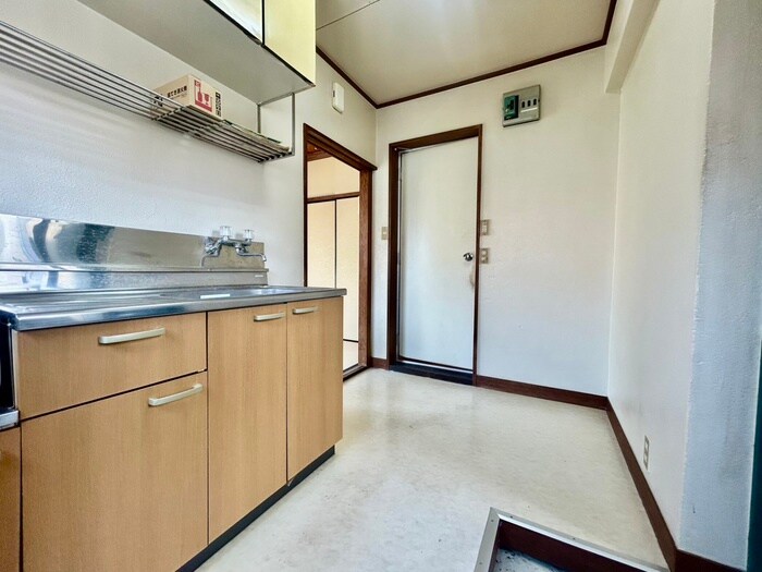 物件内観写真16　(廊下)