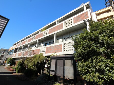 ＡＬＩＶＥ外観写真