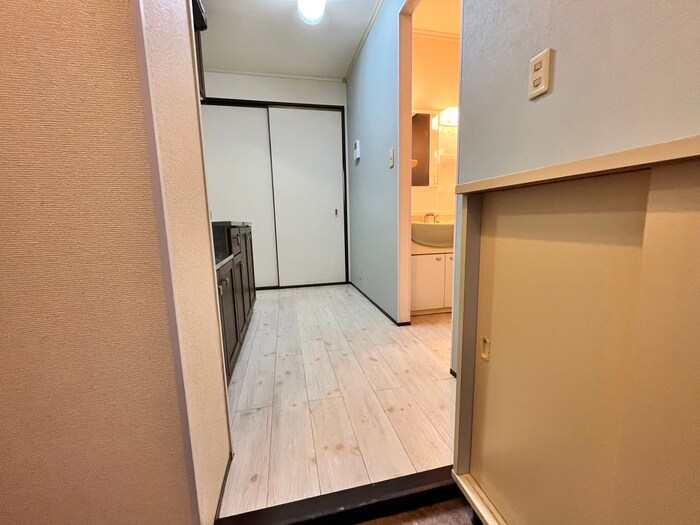 物件内観写真19　(廊下)