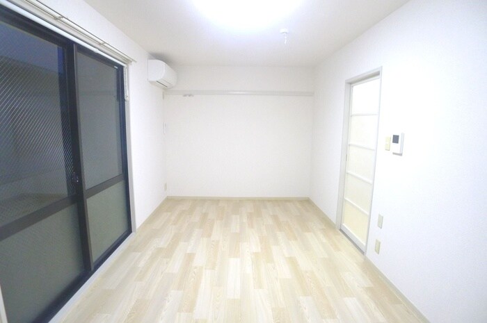 物件内観写真18　(居室)