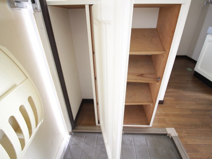 物件内観写真20　(靴箱)