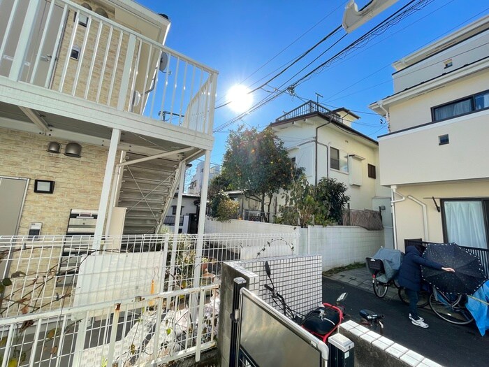 物件内観写真17　(室内からの展望)