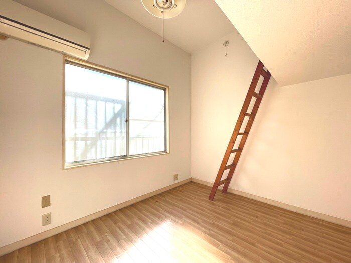 物件内観写真21　(居室)