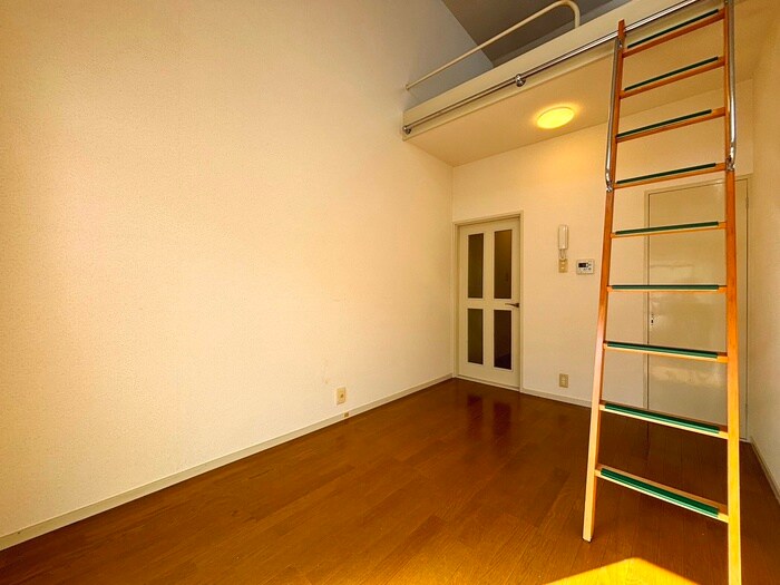 物件内観写真9　(居室)