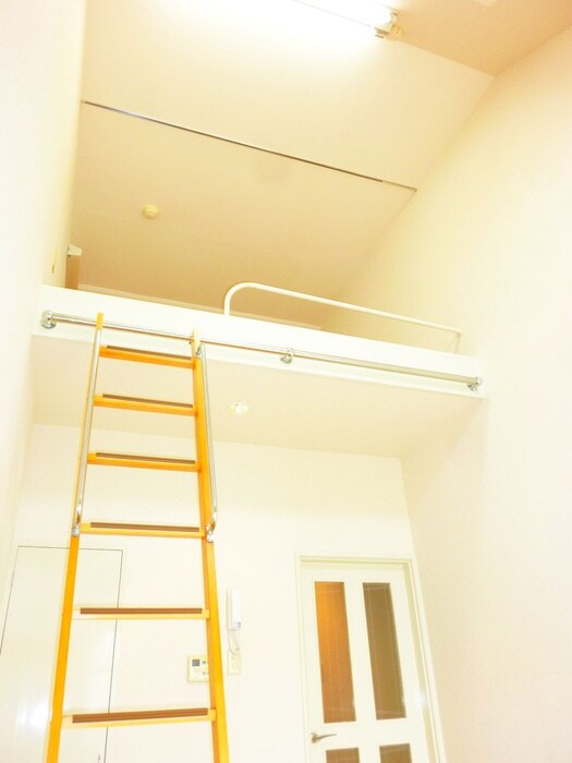 物件内観写真9　(室内からの展望)