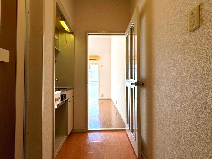 物件内観写真21　(廊下)