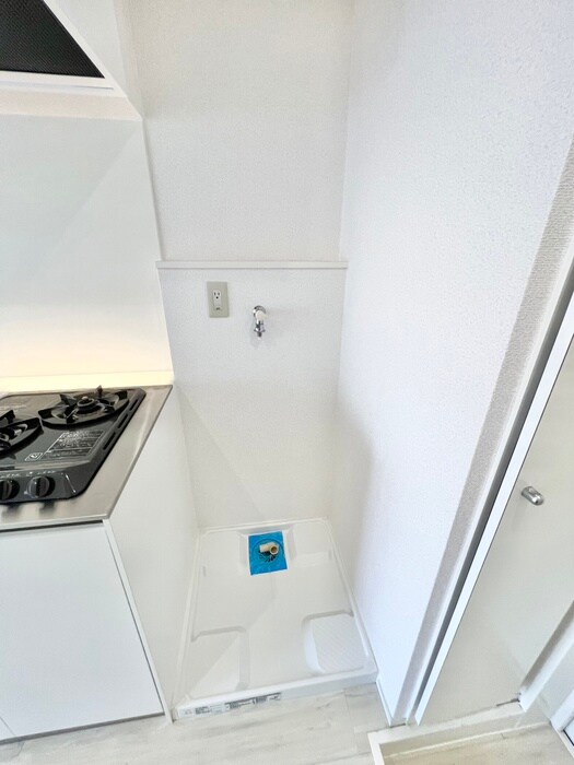 物件内観写真14　(洗濯機置場)