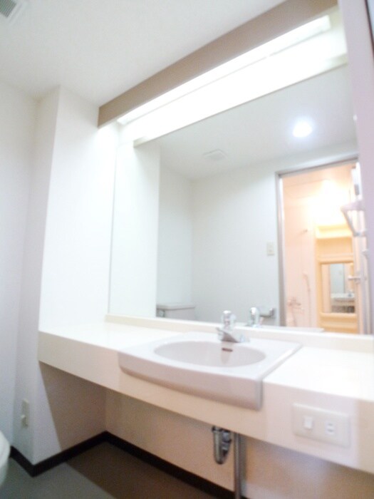 物件内観写真9　(洗面)