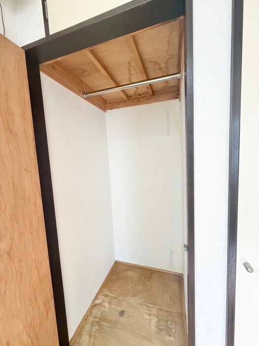 物件内観写真12　(収納)