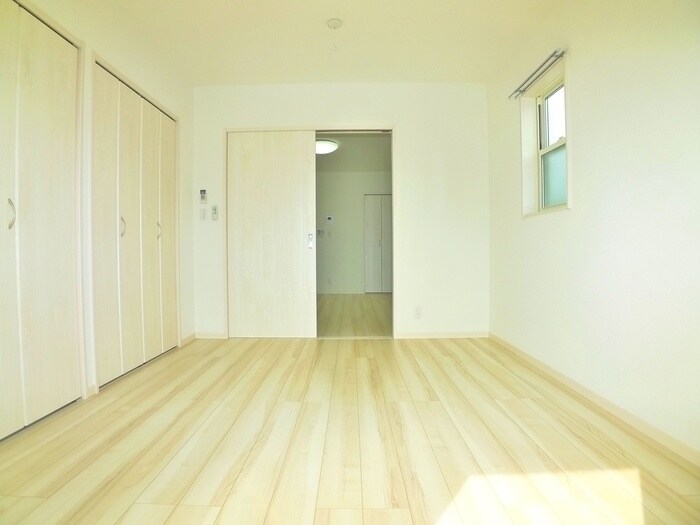 物件内観写真15　(居室)