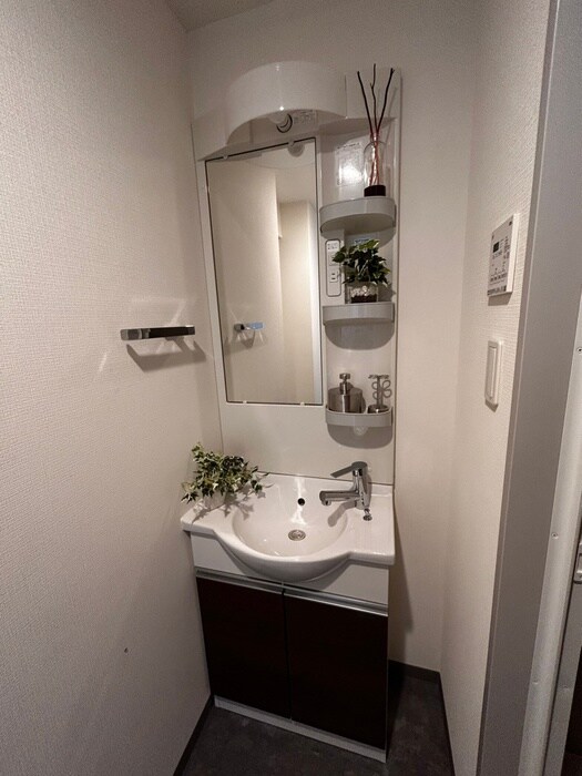 物件内観写真13　(洗面)