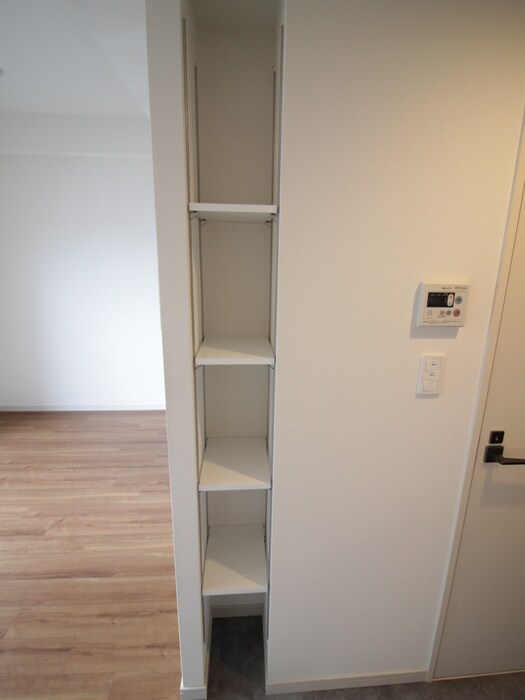 物件内観写真21　(収納)